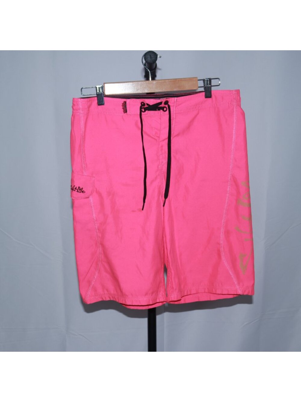 Salt Life Unisex Graphic Board Shorts Pink Black Embroidered Size M
